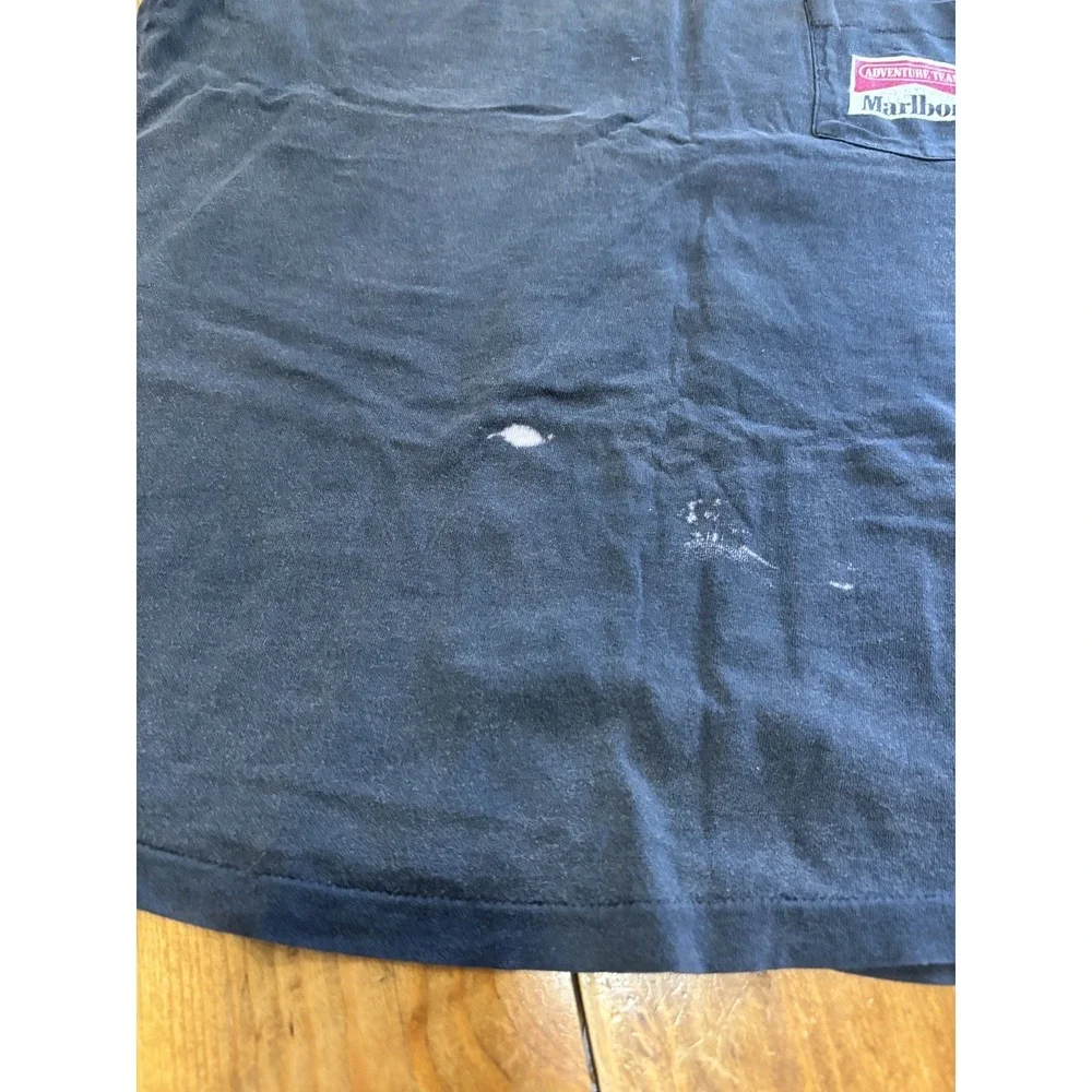 Vintage Marlboro Adventure Team Snake Pocket T-Shirt Men's XL 90s Faded Black